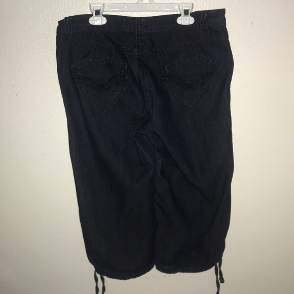 Jeans - Picture 3 of 4